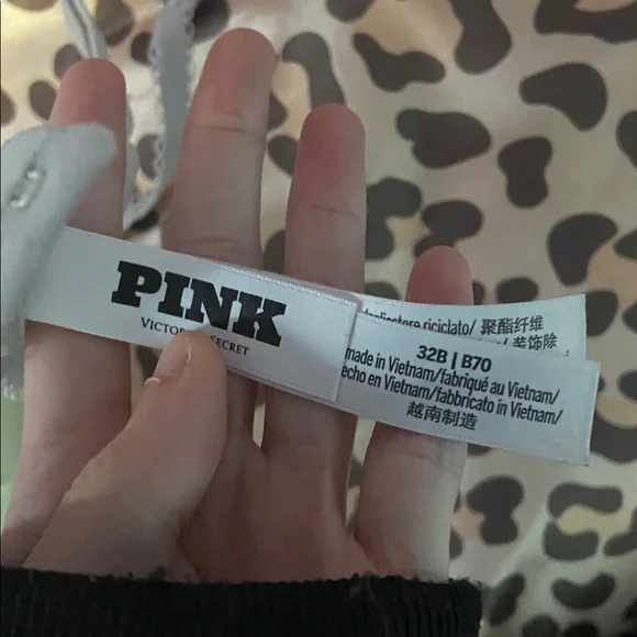 VS pink lacy butterfly bra in green + pink (s: 32B) - Picture 3 of 3